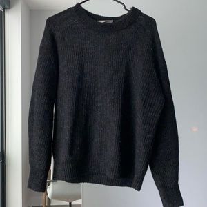 EVERLANE oversized Alpaca crew sweater (worn once)